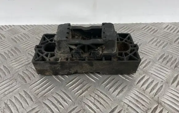 Mercedes-Benz GL X166 Jacking socket point A1666900334