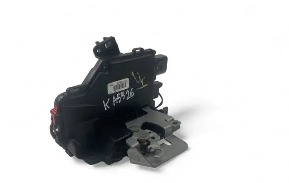 Audi A4 S4 B7 8E 8H Front door lock 8E1837016C