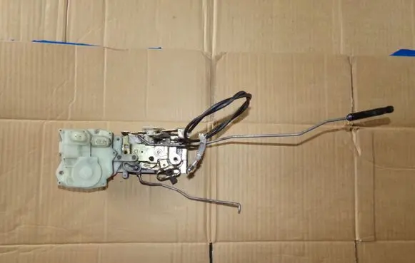 Honda Civic Front door lock 