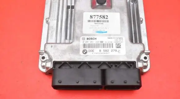 BMW 7 F01 F02 F03 F04 Engine control unit/module ECU 8582279-01