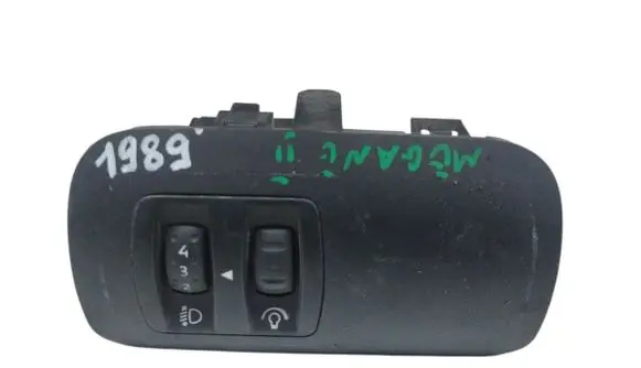 Renault Megane II Headlight level height control switch 8200095495B 8200176081
