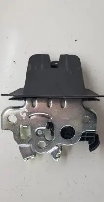 Audi A3 S3 8V Tailgate/trunk/boot lock/catch/latch 8R0827505A