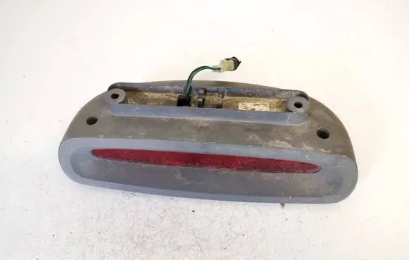 Hyundai H-1, Starex, Satellite Third/center stoplight
