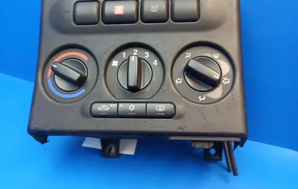 Opel Zafira A Climate control unit 90589777