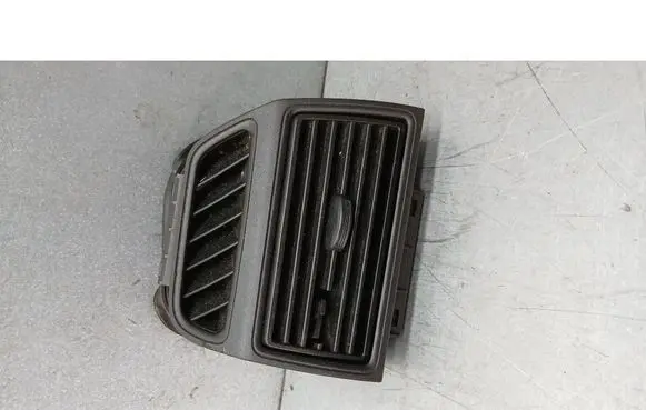 Fiat Punto (199) Dashboard side air vent grill/cover trim