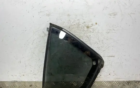 Mitsubishi Eclipse Cross Rear vent window glass 