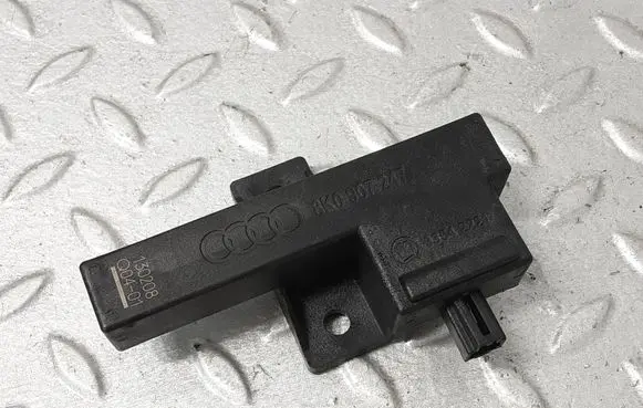 Audi A8 S8 D4 4H Keyless system antenna 8K0907247