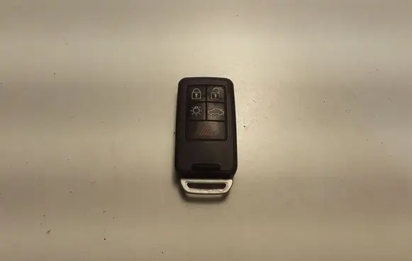 Volvo V40 Ignition key/card 30659497