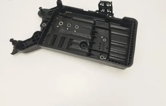 Volkswagen Tiguan Battery box tray 5QF915325B