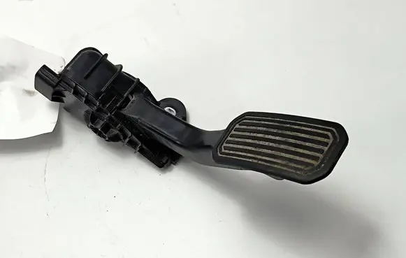 Toyota FJ cruiser Accelerator throttle pedal 7812035460 1988003090 0203A2