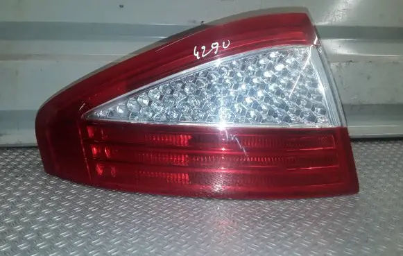 Ford Mondeo MK IV Rear/tail lights 7S7113405A