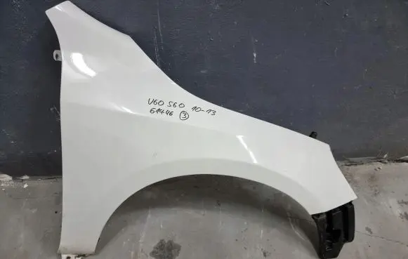 Volvo V60 Fender