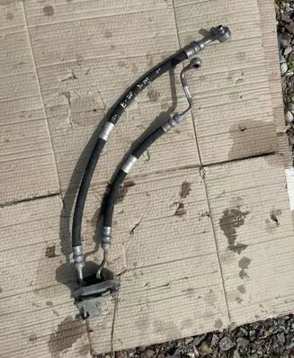 Power steering hose/pipe/line