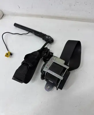 Opel Astra J Front seatbelt 