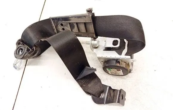 Opel Zafira B Front seatbelt 560834801D