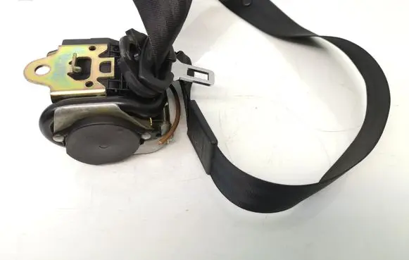 Audi A6 S6 C5 4B Front seatbelt 4B0857706A 560575600A