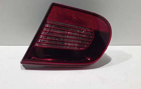 Volkswagen Eos Tailgate rear/tail lights 1q0945094b