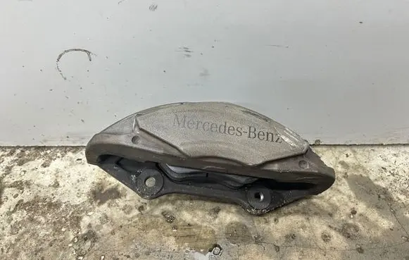 Mercedes-Benz C W205 Front brake caliper