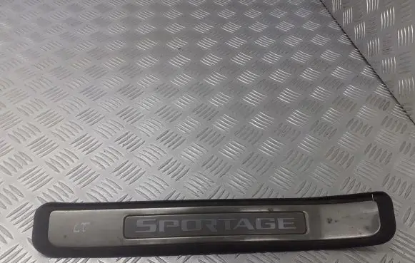 KIA Sportage Sill/side skirt trim 85886-1F000