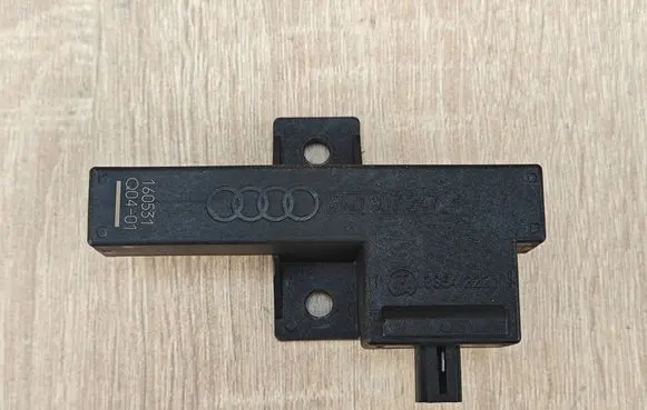 Audi A6 S6 C7 4G Keyless (KESSY) go control unit/module 8K0907247