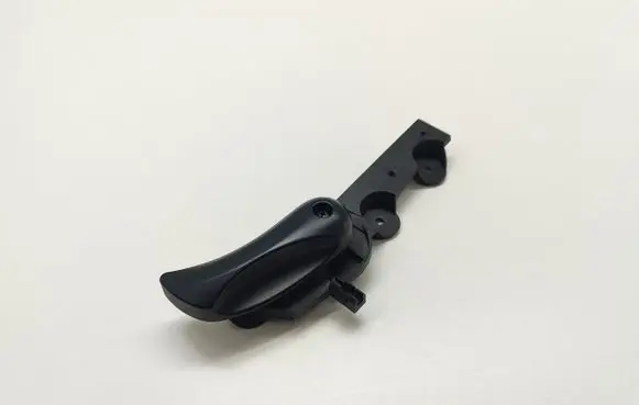 BMW 5 E60 E61 Engine bonnet (hood) release handle 22339910 51439143458