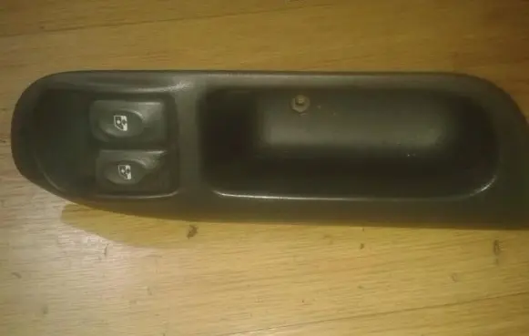 Renault Scenic I Electric window control switch 7700431172
