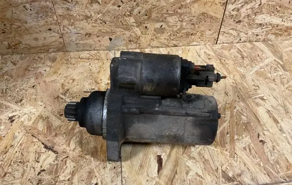 Volkswagen PASSAT B6 Starter motor