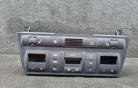 Audi A6 S6 C5 4B Climate control unit 4B0820043AM