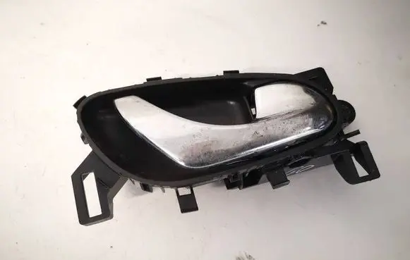 Nissan X-Trail T32 Rear door interior handle 