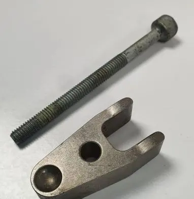Mercedes-Benz A W169 Fuel Injector clamp holder