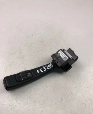 Volvo V40 Indicator stalk 31394001