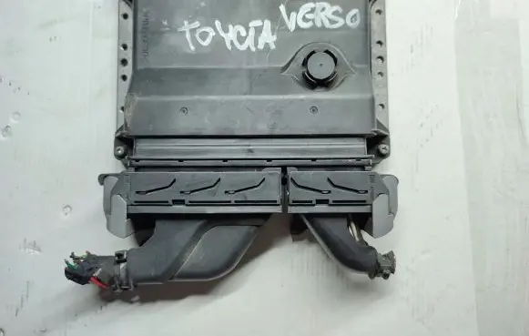 Toyota Verso Engine control unit/module 896610F150