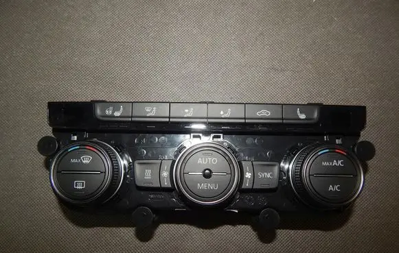 Volkswagen Golf VII Climate control unit 5G1907044AC