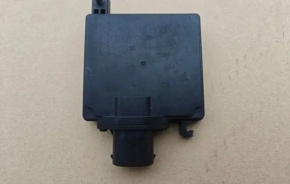 KIA Ceed Distronic sensor radar 99110J7700 5QPM301244