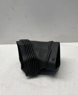 Audi A6 S6 C6 4F Air intake duct part 4F0129739B