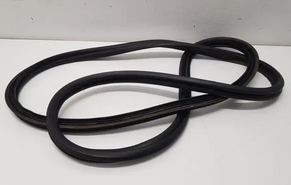 KIA Stonic Trunk rubber seal (body) 