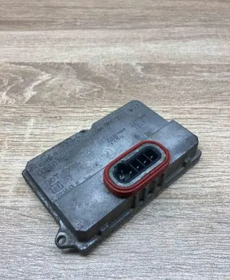 Mercedes-Benz E W210 Headlight ballast module Xenon 5DS00829000