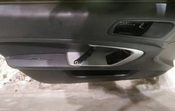 Subaru Legacy Front door card panel trim