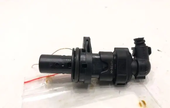 BMW X1 U11 Camshaft position sensor 8644374