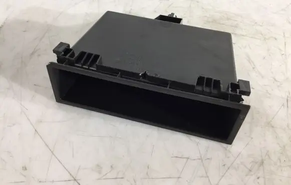 Volkswagen Golf IV Glove box 1J0857058