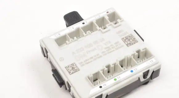 Mercedes-Benz GLC C253 Door control unit/module A2239009536