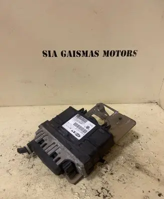 Volkswagen Golf III Engine control unit/module 032906030G