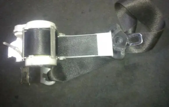 Opel Vectra C Front seatbelt 03314650