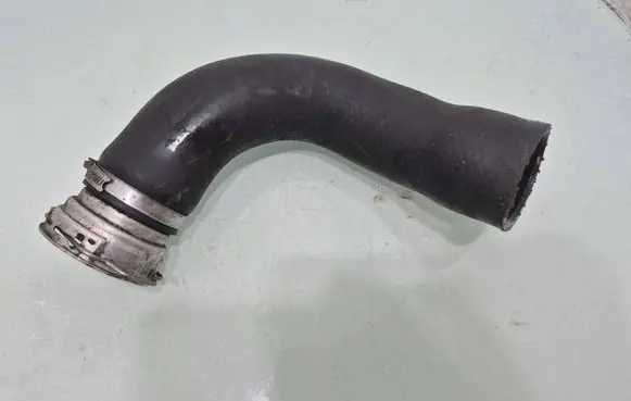 Toyota Avensis T250 Intercooler hose/pipe 