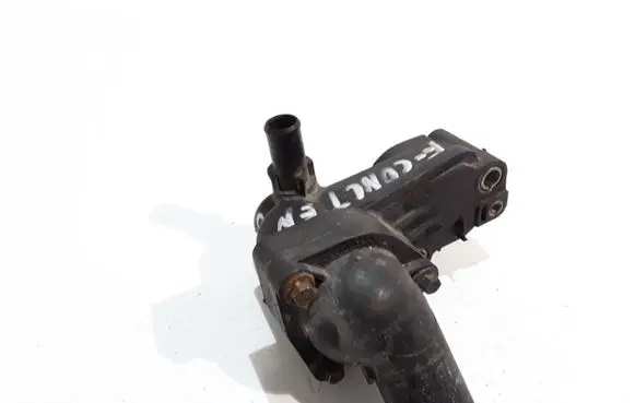 Thermostat/thermostat housing