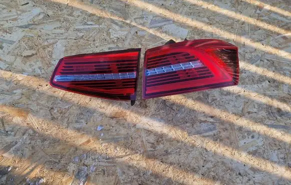 Volkswagen PASSAT B8 Rear/tail lights 3G9945208J