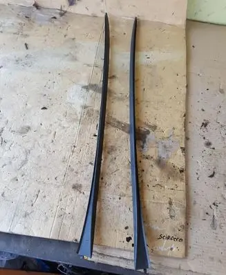 Hyundai i30 Windshield trim
