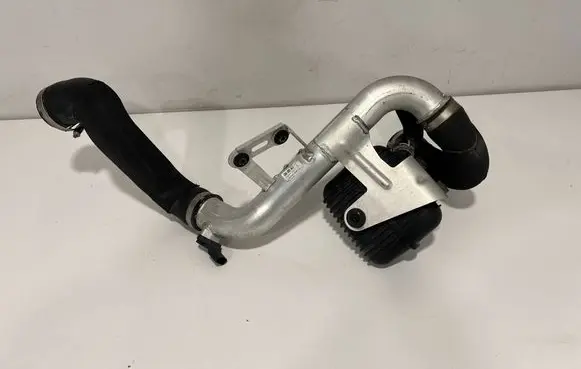 Intercooler hose/pipe