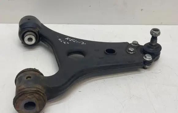 Mercedes-Benz B W245 Front lower control arm/wishbone A1693300407 8317373