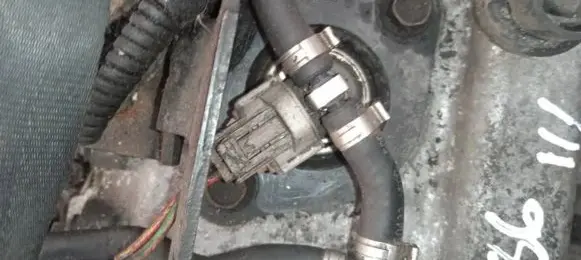 Opel Meriva A Fuel injector DENSO